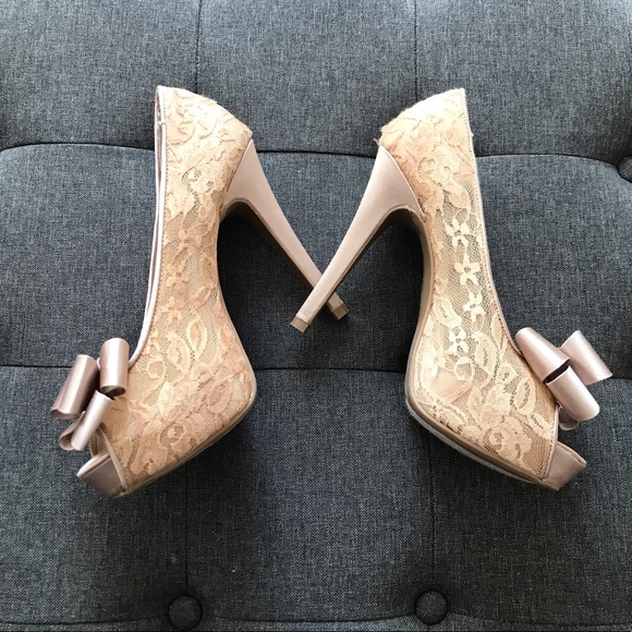 Chinese Laundry Shoes - Picture 3 of 8